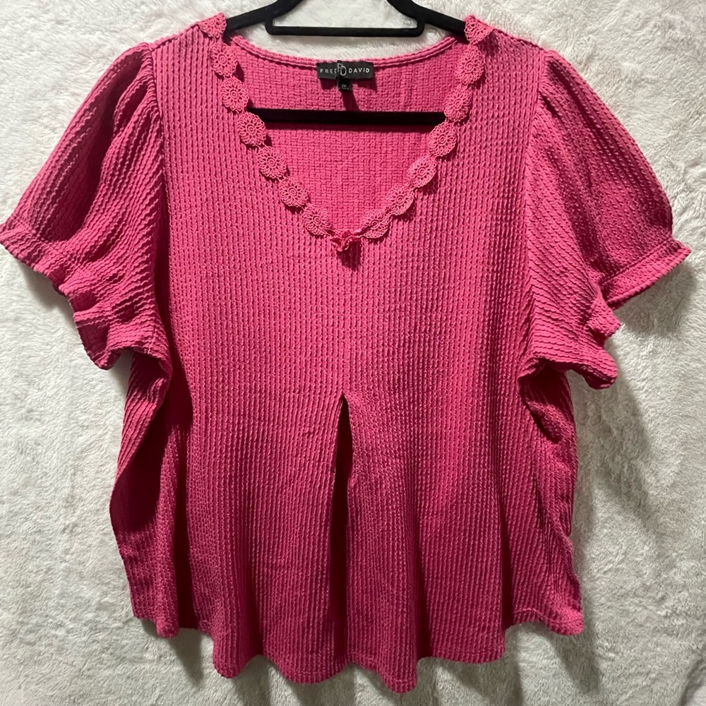 Fred David 2x Pink V-Neck Short Sleeve Blouse